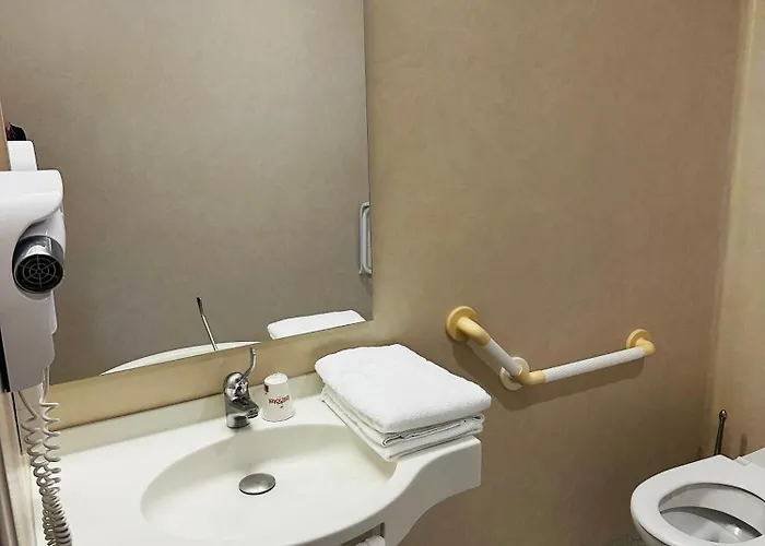 Fasthotel Laval (Mayenne)